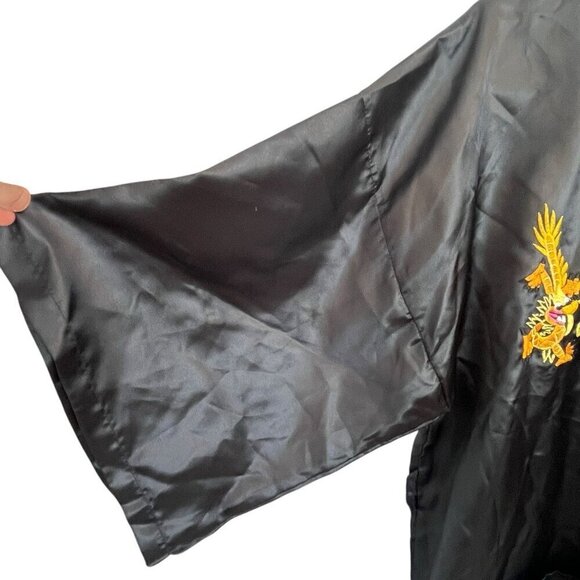 Dachunghwa Unisex Black Embroidered Dragon Satin Robe Kimono Vtg 90s Y2K NO BELT - Picture 6 of 14